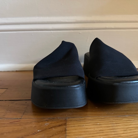 Steve Madden “Slinky” Flatform Sandals - Picture 2 of 7